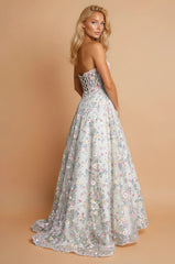 Dress 823