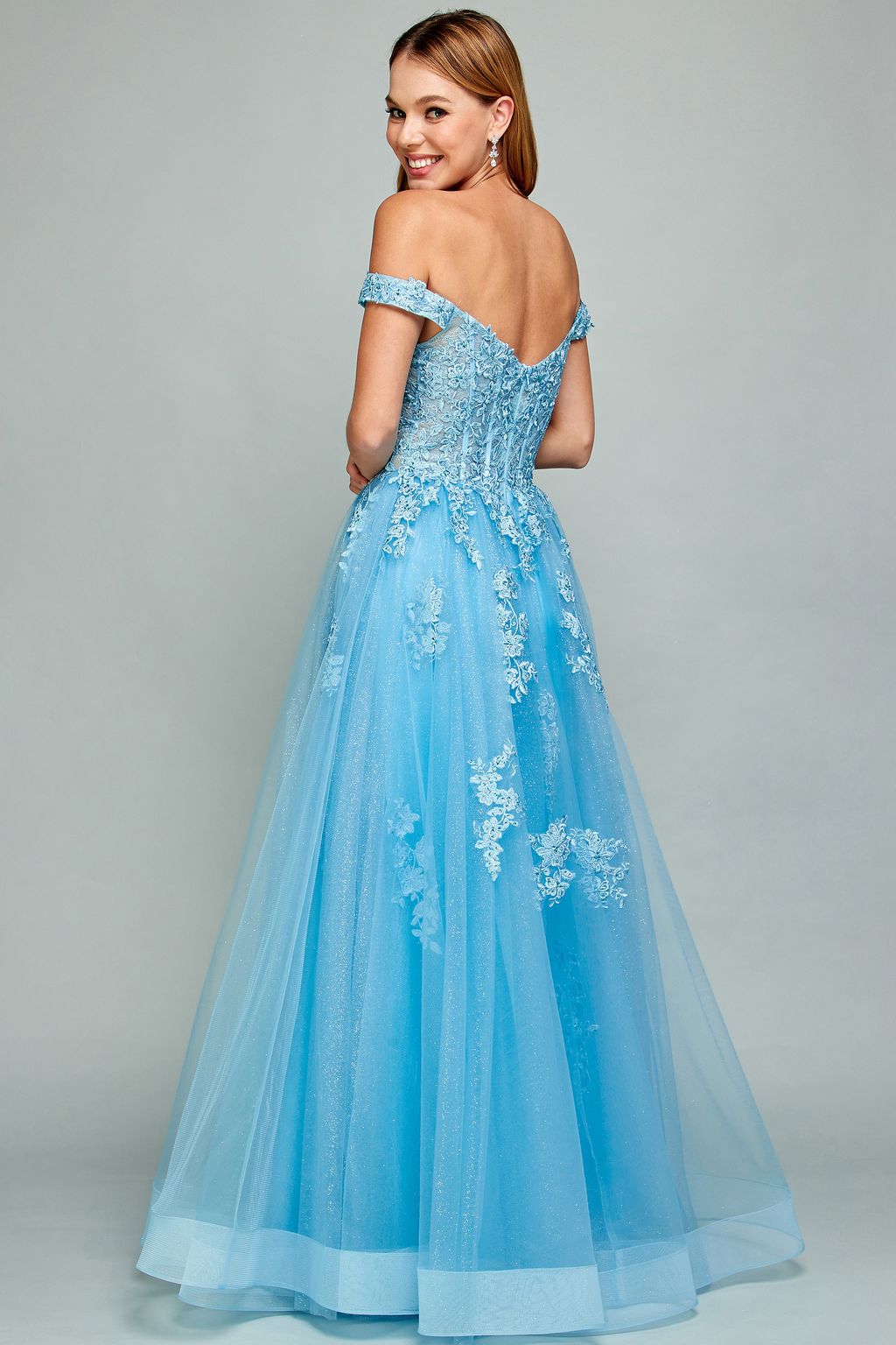 Dress 11686