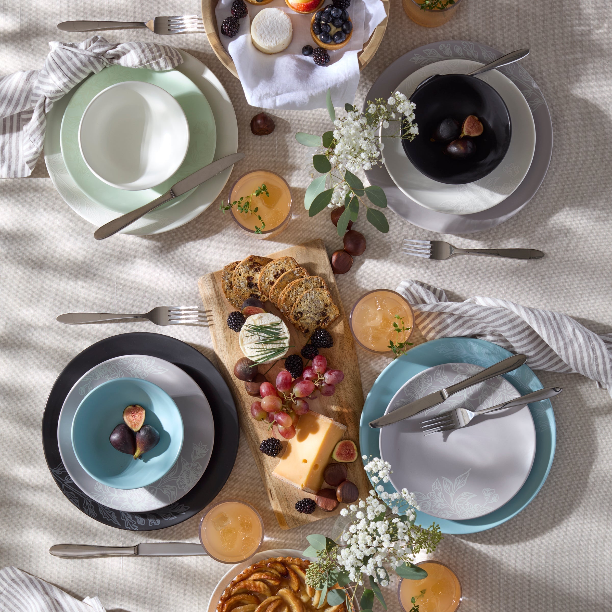 Roseto White 12-Piece Dinnerware Set