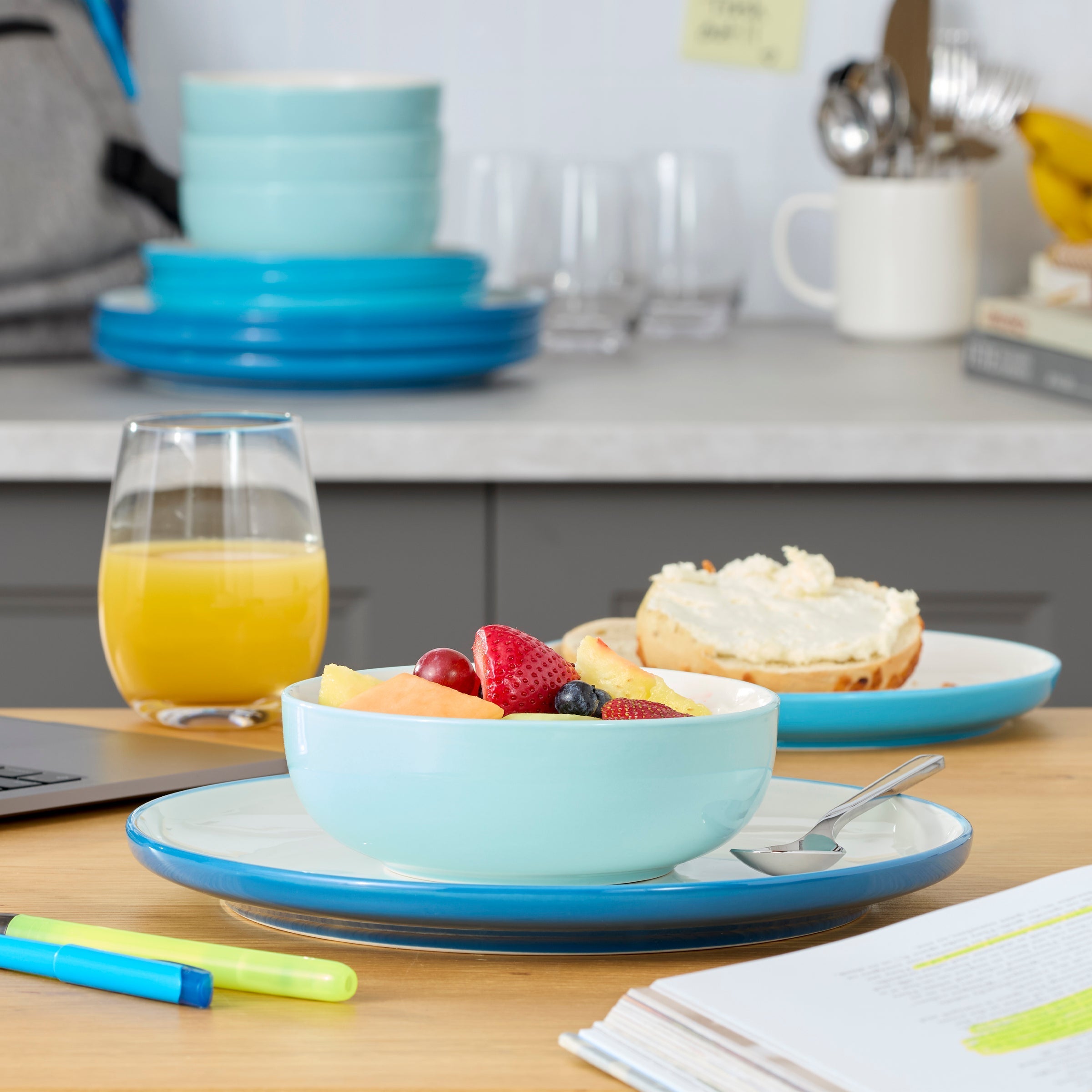 24 Seven Colors Turquoise 12-Piece Dinnerware Set