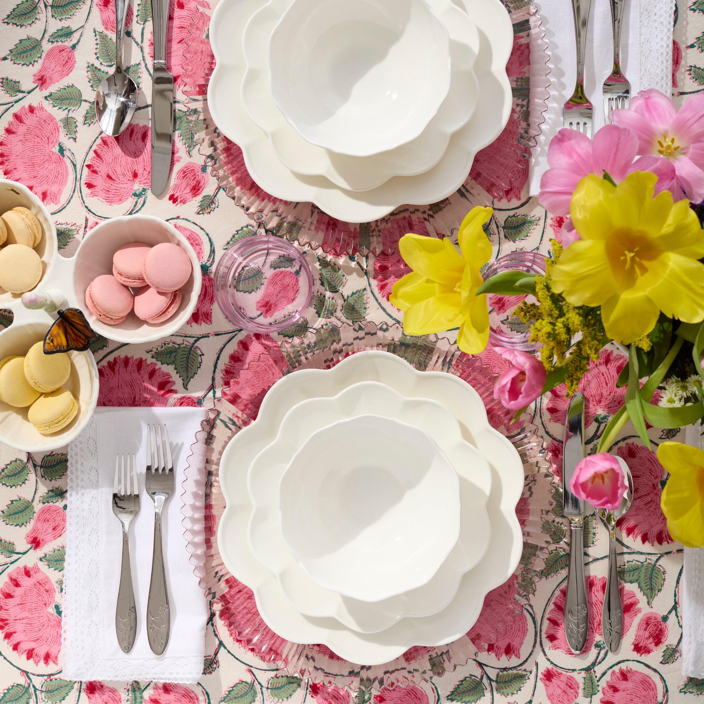 Studio 1414 Scallop 12-Piece Dinnerware Set