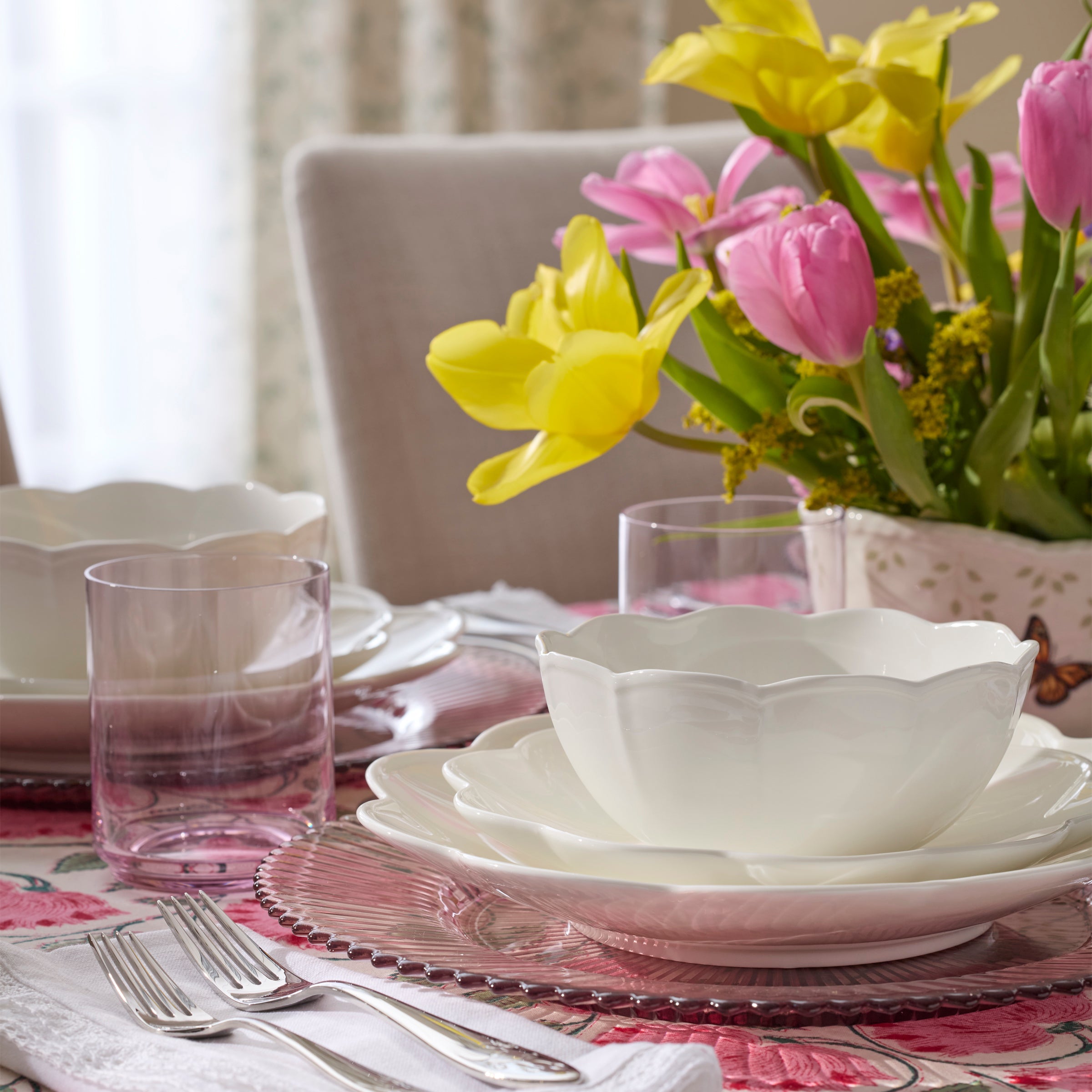 Studio 1414 Scallop 12-Piece Dinnerware Set