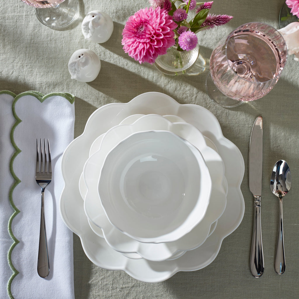 Studio 1414 Scallop 16-Piece Dinnerware Set