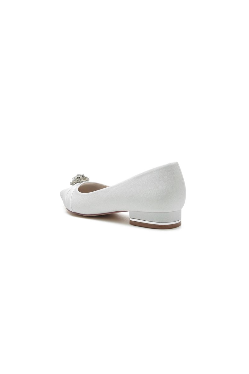 Beaded Pointed Toe Slip-On Wedding Shoes With Rhinestone